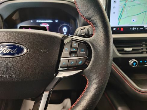 Used 2025 Ford Explorer ST-Line image 24