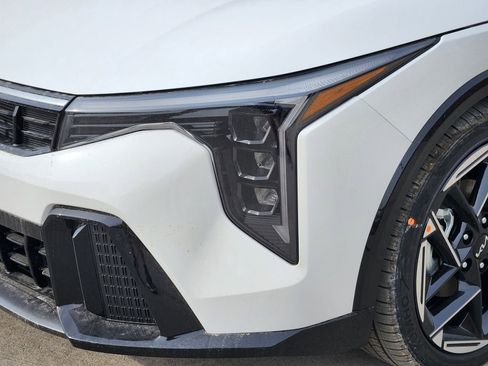 New 2025 Kia K4 GT-Line w/ GT-Line Sunroof Package image 6