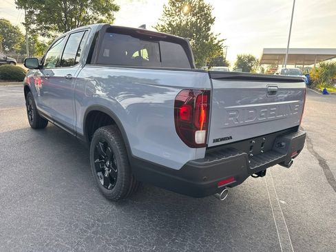 New 2026 Honda Ridgeline Black Edition image 6