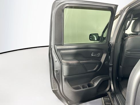 Used 2020 Nissan Titan PRO-4X w/ Pro-4x Convenience Package AWD/4WD image 27