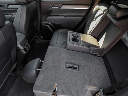 New 2026 GMC Terrain AT4 w/ Convenience Package III image 16