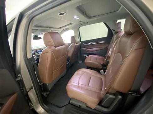 Used 2018 Buick Enclave Avenir w/ Avenir Technology Package image 29