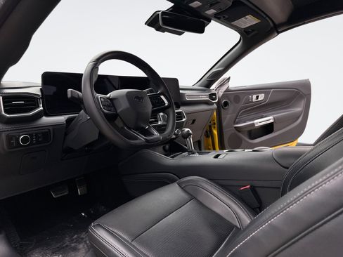 Used 2024 Ford Mustang GT Premium image 10