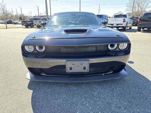Used 2018 Dodge Challenger SRT Hellcat image 6