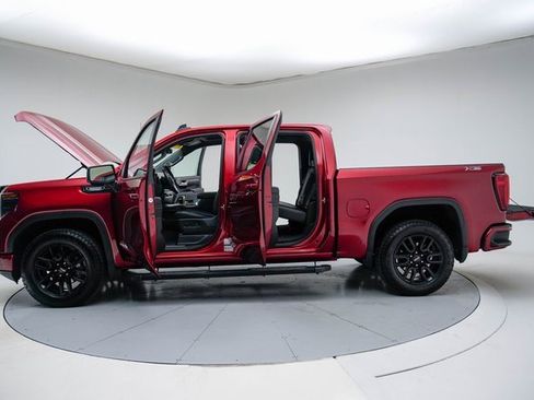 Used 2023 GMC Sierra 1500 Elevation w/ Elevation Premium Package image 18