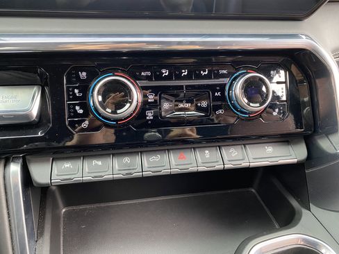 Used 2024 GMC Sierra 1500 Denali Ultimate image 31