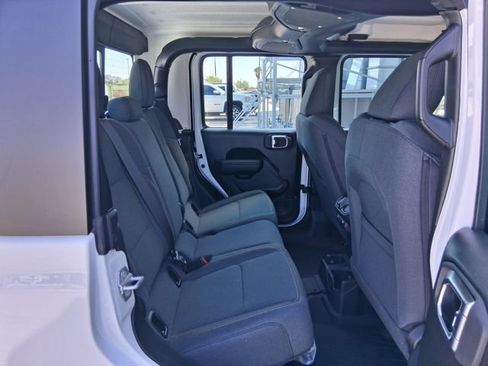 New 2026 Jeep Gladiator Sport image 23