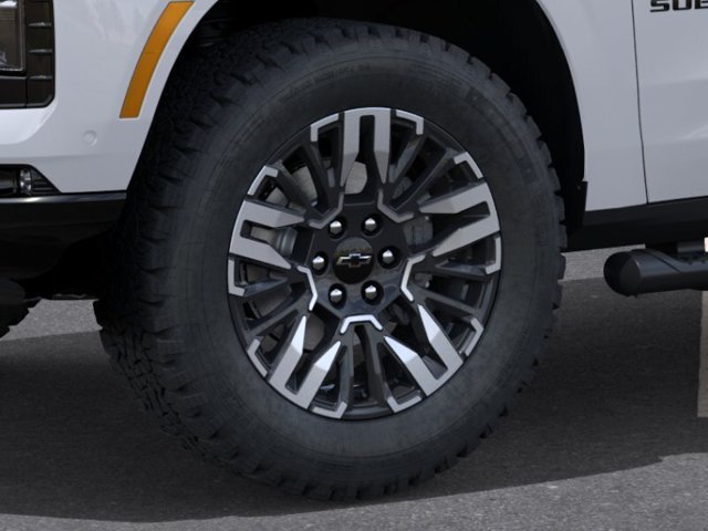 New 2027 Chevrolet Suburban Z71 w/ Comfort Package AWD/4WD image 10
