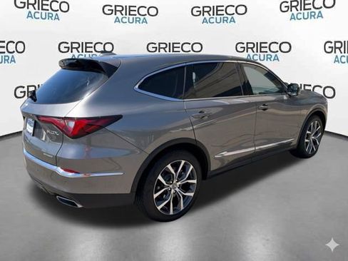 Used 2024 Acura MDX SH-AWD w/ Technology Package image 2