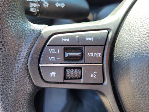 Used 2024 Honda HR-V LX image 22