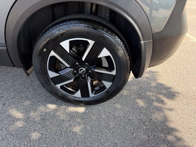 Certified 2026 Nissan Kicks SV w/ SV Premium Package AWD/4WD image 12