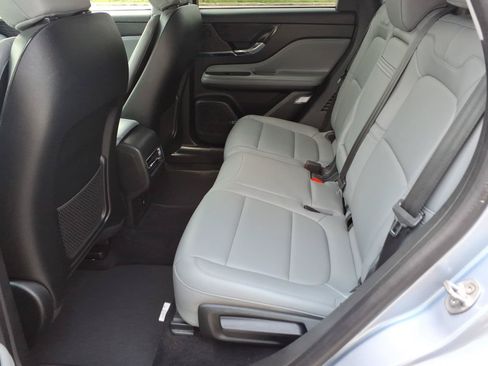 Certified 2022 Lincoln Corsair FWD image 12