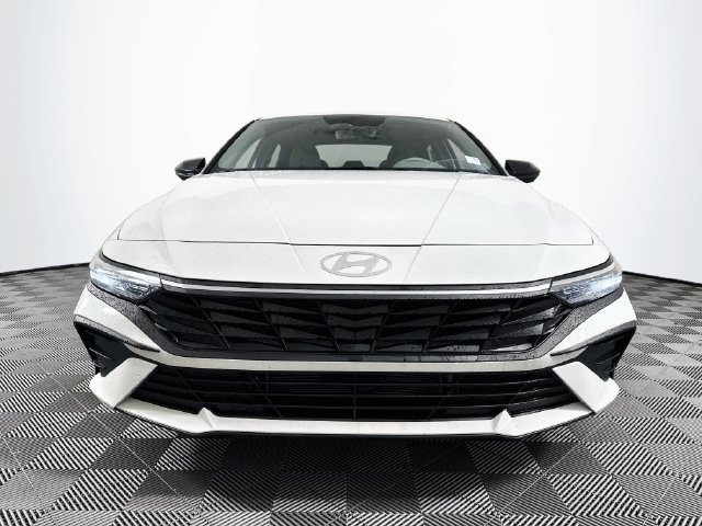 New 2026 Hyundai Elantra SEL FWD image 11