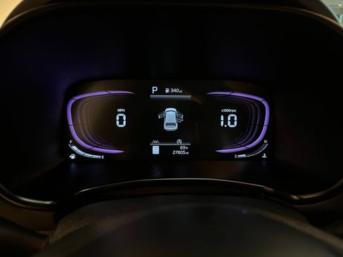 Used 2025 Kia Soul LX w/ LX Technology Package FWD image 39