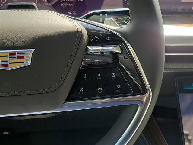 Certified 2026 Cadillac Escalade ESV Platinum Sport w/ LPO, ONYX Package AWD/4WD image 47