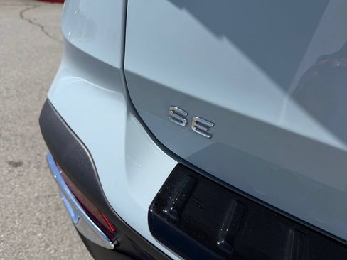 New 2026 Volkswagen Taos SE AWD/4WD image 12