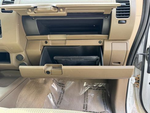 Used 2006 Nissan Frontier SE w/ (P01) Power Pkg image 33