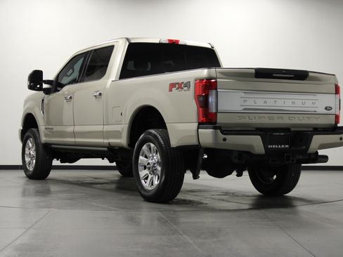 Used 2017 Ford F250 Platinum w/ Platinum Ultimate Package AWD/4WD image 6