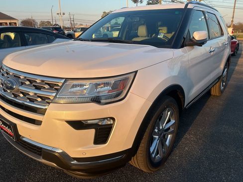 Used 2019 Ford Explorer Limited w/ Class II Trailer Tow Package image 10