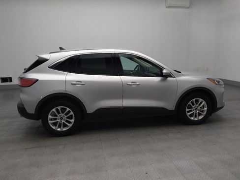 Used 2020 Ford Escape SE image 10