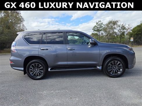 Used 2020 Lexus GX 460 Luxury image 2