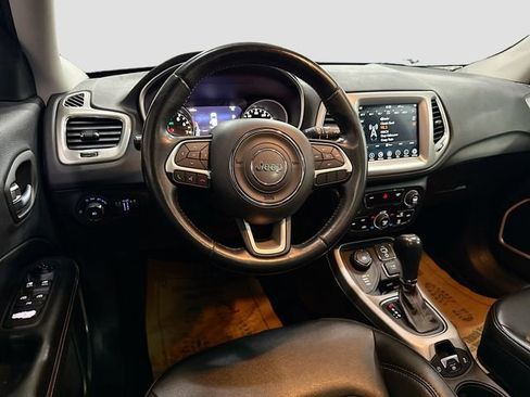 Used 2018 Jeep Compass Latitude w/ Popular Equipment Group image 23