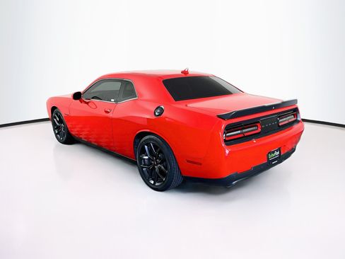 Used 2022 Dodge Challenger R/T w/ Blacktop Package RWD image 5