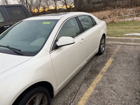 Used 2010 Chevrolet Malibu LT image 6