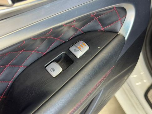 Used 2020 Genesis G70 3.3T w/ Sport Package image 41