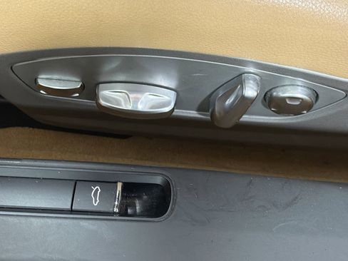 Used 2013 Porsche Boxster S image 22