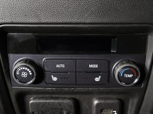 Used 2024 Buick Enclave Premium image 61