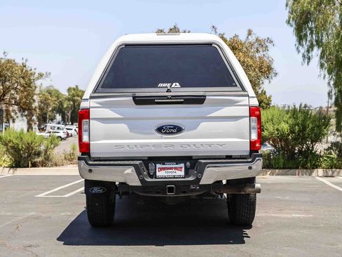 Used 2018 Ford F250 Lariat w/ Lariat Ultimate Package AWD/4WD image 5