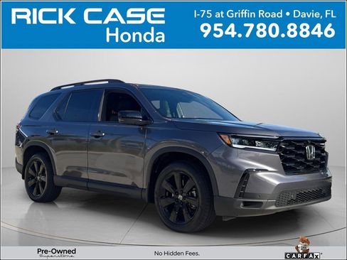 Used 2025 Honda Pilot Black Edition image 1