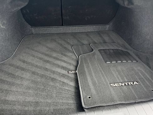 Used 2025 Nissan Sentra SV FWD image 31