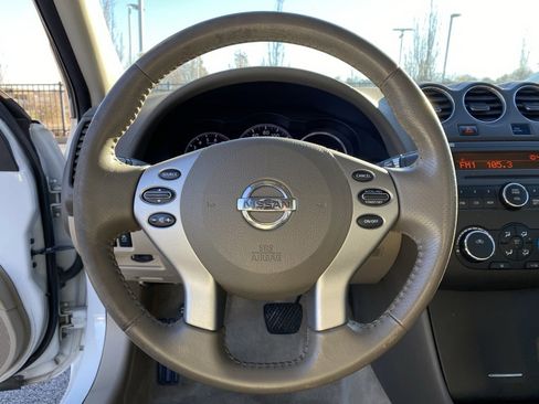 Used 2011 Nissan Altima 2.5 S w/ Special Edition Pkg image 13