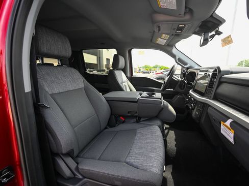 New 2026 Ford F250 XLT w/ XLT Premium Package AWD/4WD image 21