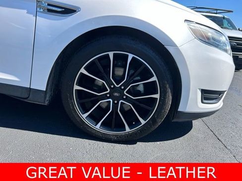 Used 2018 Ford Taurus SEL w/ Equipment Group 201A image 8
