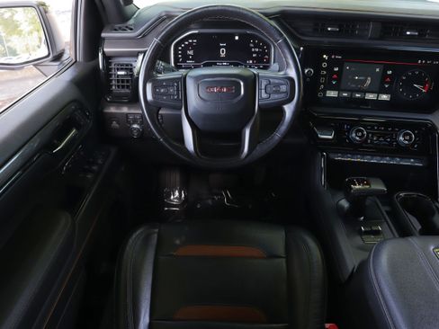 Used 2022 GMC Sierra 1500 AT4 w/ AT4 Premium Package AWD/4WD image 31