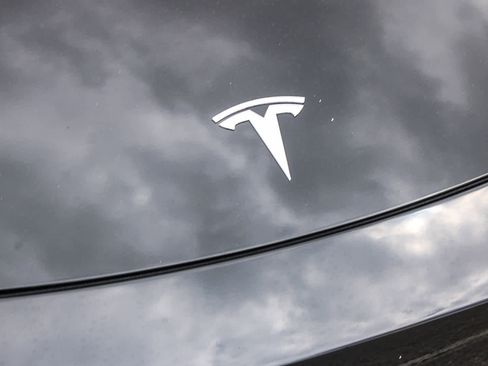 Used 2022 Tesla Model Y Performance AWD/4WD image 5