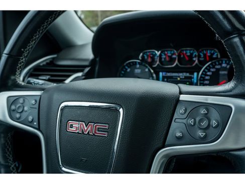 Used 2020 GMC Yukon XL SLT w/ Open Road Package image 35