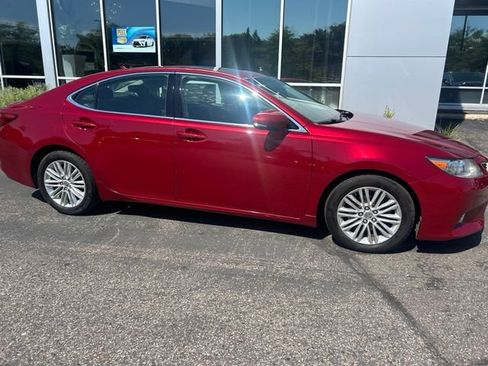 Used 2013 Lexus ES 350 w/ Luxury Pkg FWD image 20