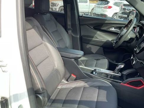 Used 2023 Chevrolet TrailBlazer RS w/ Convenience Package AWD/4WD image 42