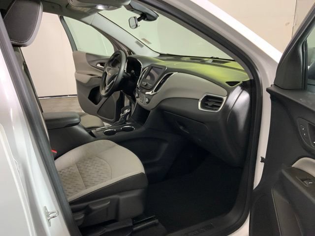 Used 2023 Chevrolet Equinox LS w/ LS Convenience Package AWD/4WD image 24