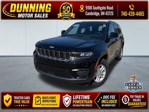 Used 2024 Jeep Grand Cherokee Laredo w/ Trailer Tow Package AWD/4WD image 1
