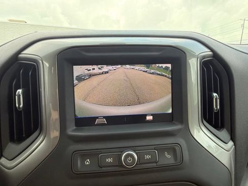 Used 2021 Chevrolet Silverado 1500 Custom AWD/4WD image 18