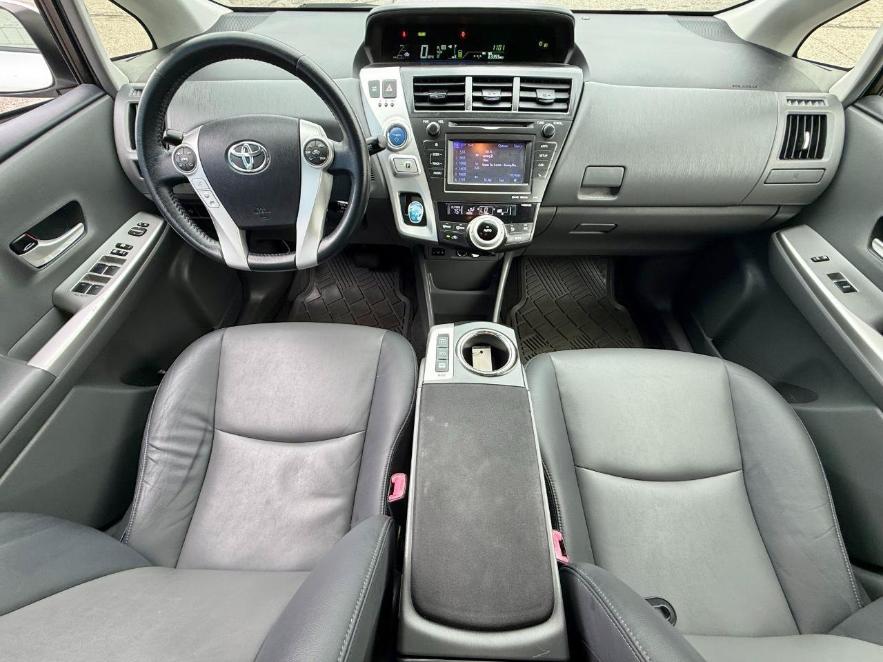 Used 2013 Toyota Prius V Five FWD image 9