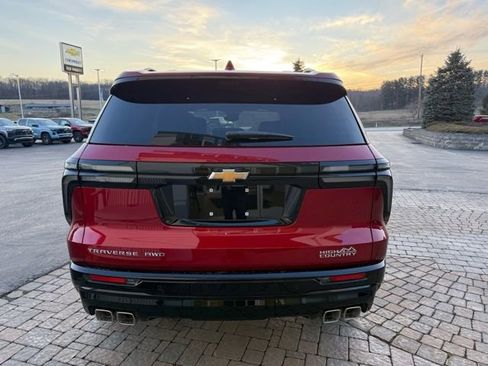 New 2026 Chevrolet Traverse High Country w/ LPO, Floor Liner Package image 2