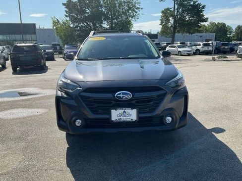 Certified 2025 Subaru Outback Premium AWD/4WD image 2
