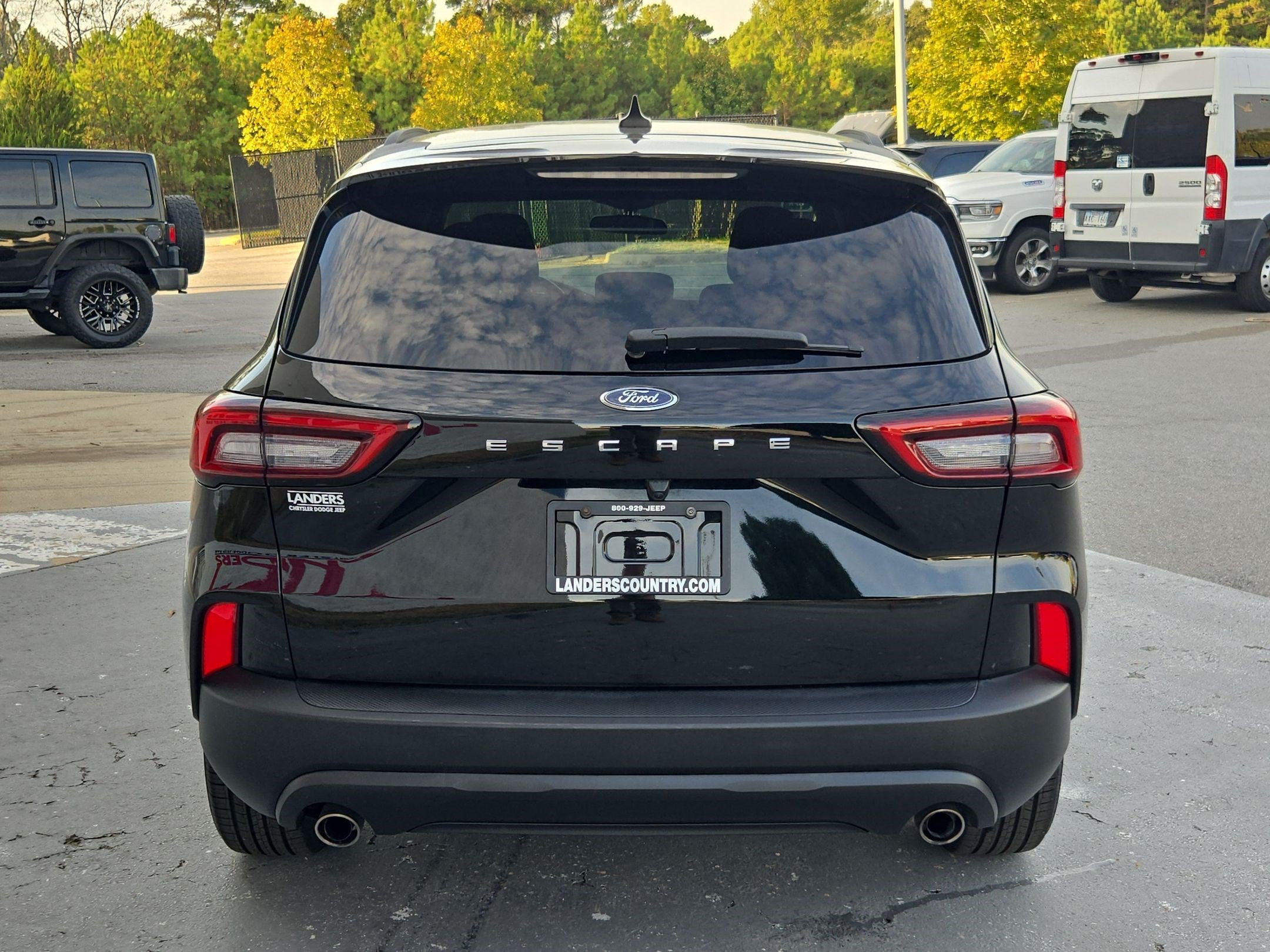 Used 2025 Ford Escape ST-Line FWD image 6