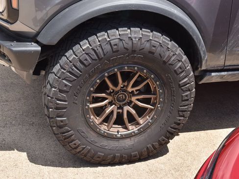 Certified 2023 Ford Bronco Outer Banks w/ Sasquatch Package AWD/4WD image 10